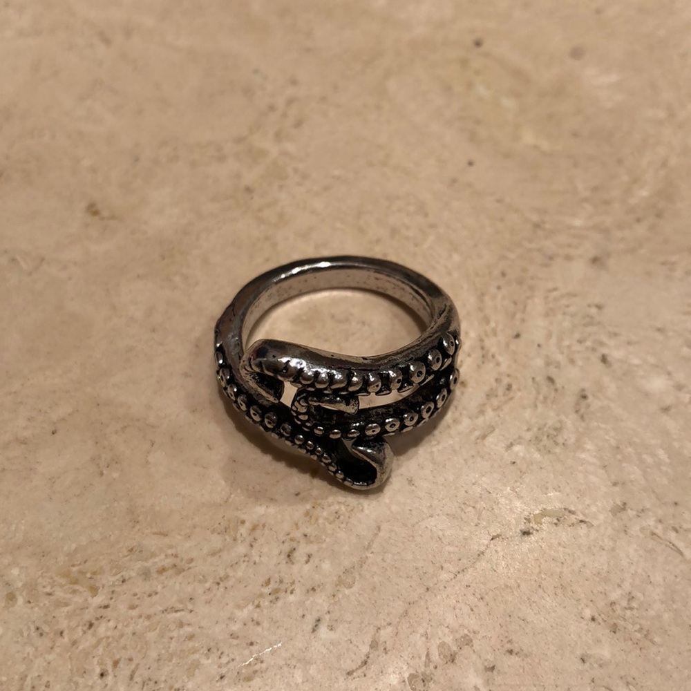 Octopus Tentacles Ring 🐙